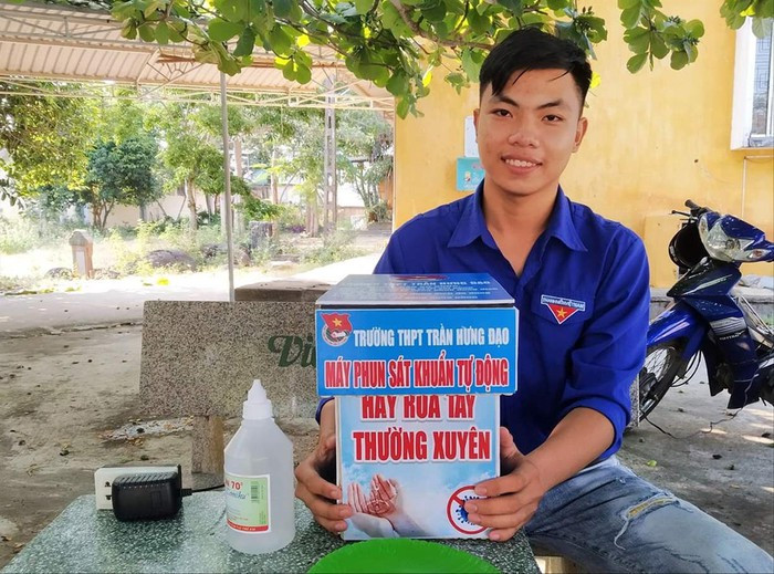 Giới trẻ công nghệ hóa sát khuẩn ngừa lây nhiễm chéo trong đại dịch ảnh 1