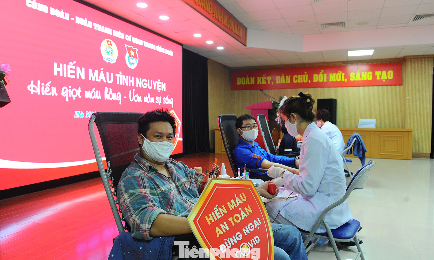 Sẻ chia giọt hồng, ươm mầm sự sống trong dịch COVID-19 ảnh 7