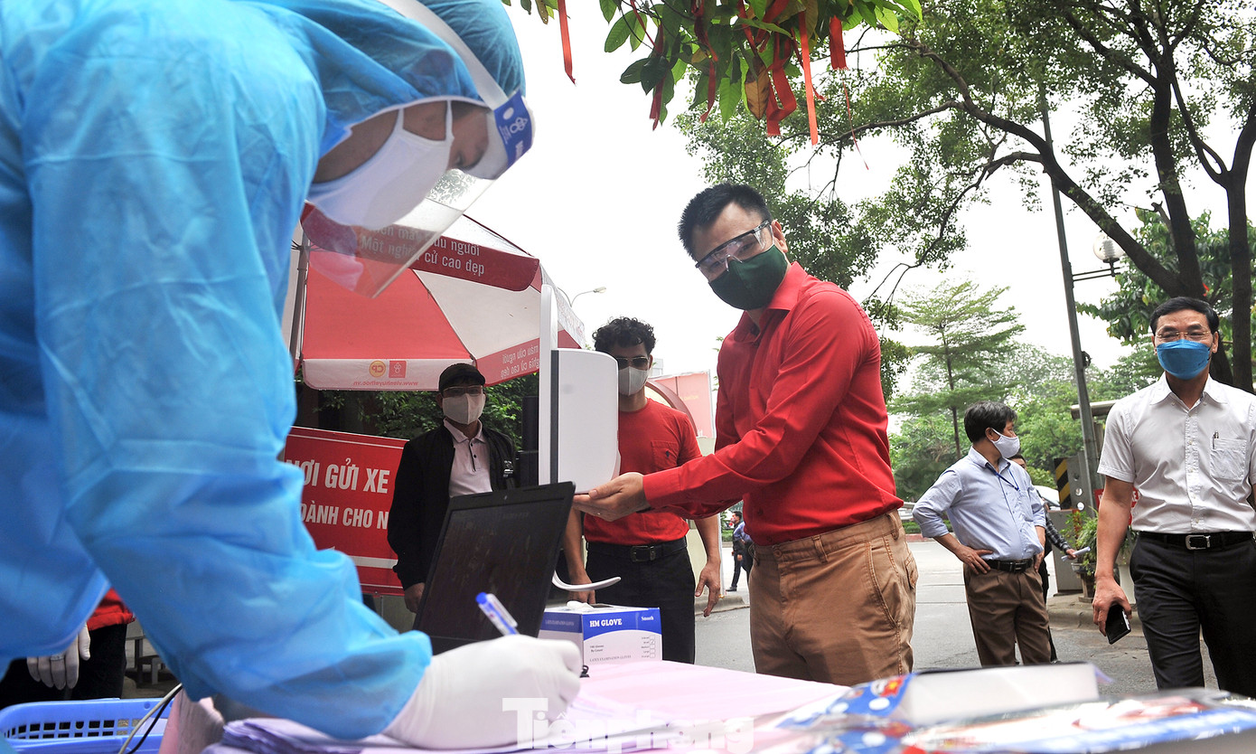 Xuân Bắc, Tự Long và Á khôi Quỳnh Nga vào Viện lan tỏa hiến máu đừng ngại COVID ảnh 14