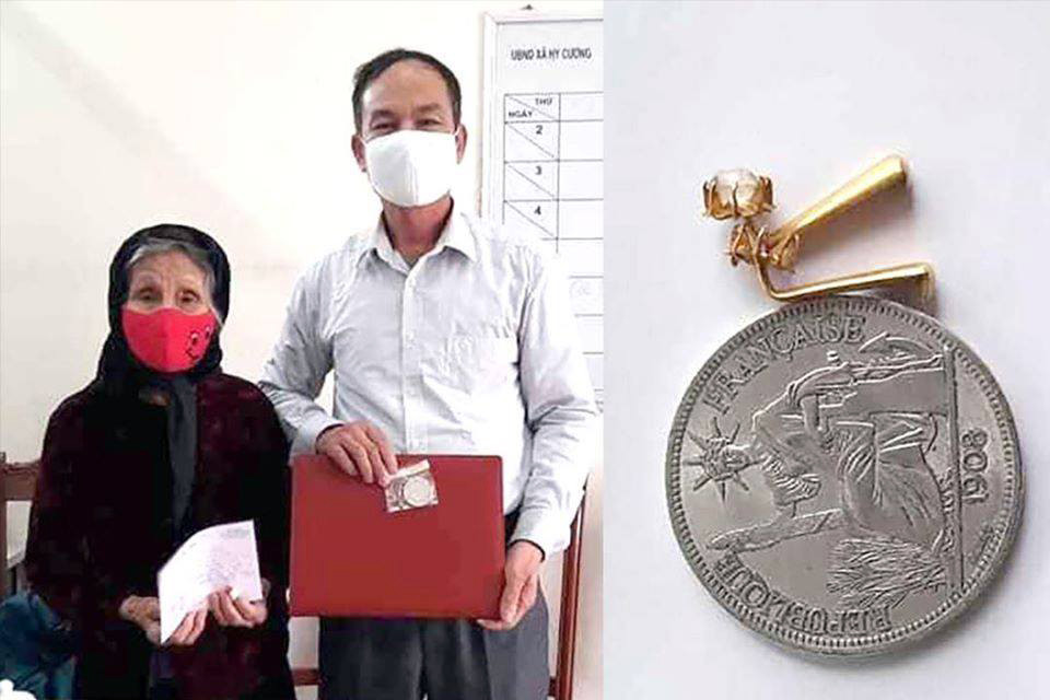 Nhiều hiện vật 'quý như vàng' ủng hộ phòng chống dịch COVID-19 ảnh 1