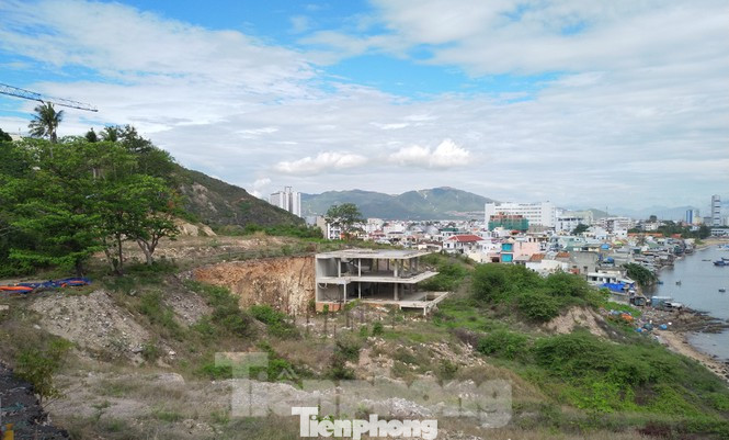 Cận cảnh Khu di tích lầu Bảo Đại 'nhường chỗ' cho biệt thự, resort ảnh 4