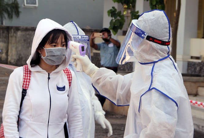 Phú Yên cách ly 16 hành khách trên xe ô tô chở người Trung Quốc ảnh 1