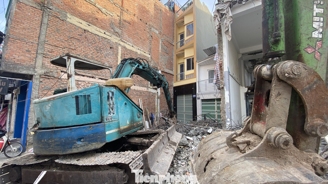 Người Sài Gòn dỡ nhà mặt phố bàn giao mặt bằng làm tuyến Metro Số 2 ảnh 5