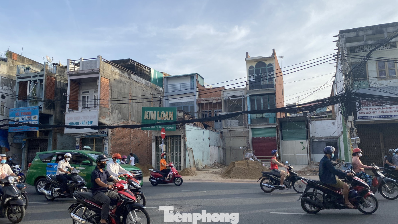 Người Sài Gòn dỡ nhà mặt phố bàn giao mặt bằng làm tuyến Metro Số 2 ảnh 12
