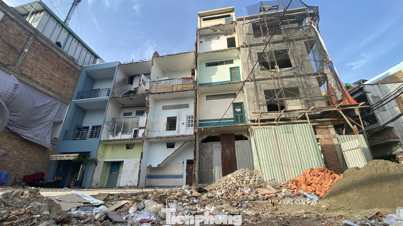 Người Sài Gòn dỡ nhà mặt phố bàn giao mặt bằng làm tuyến Metro Số 2 ảnh 3