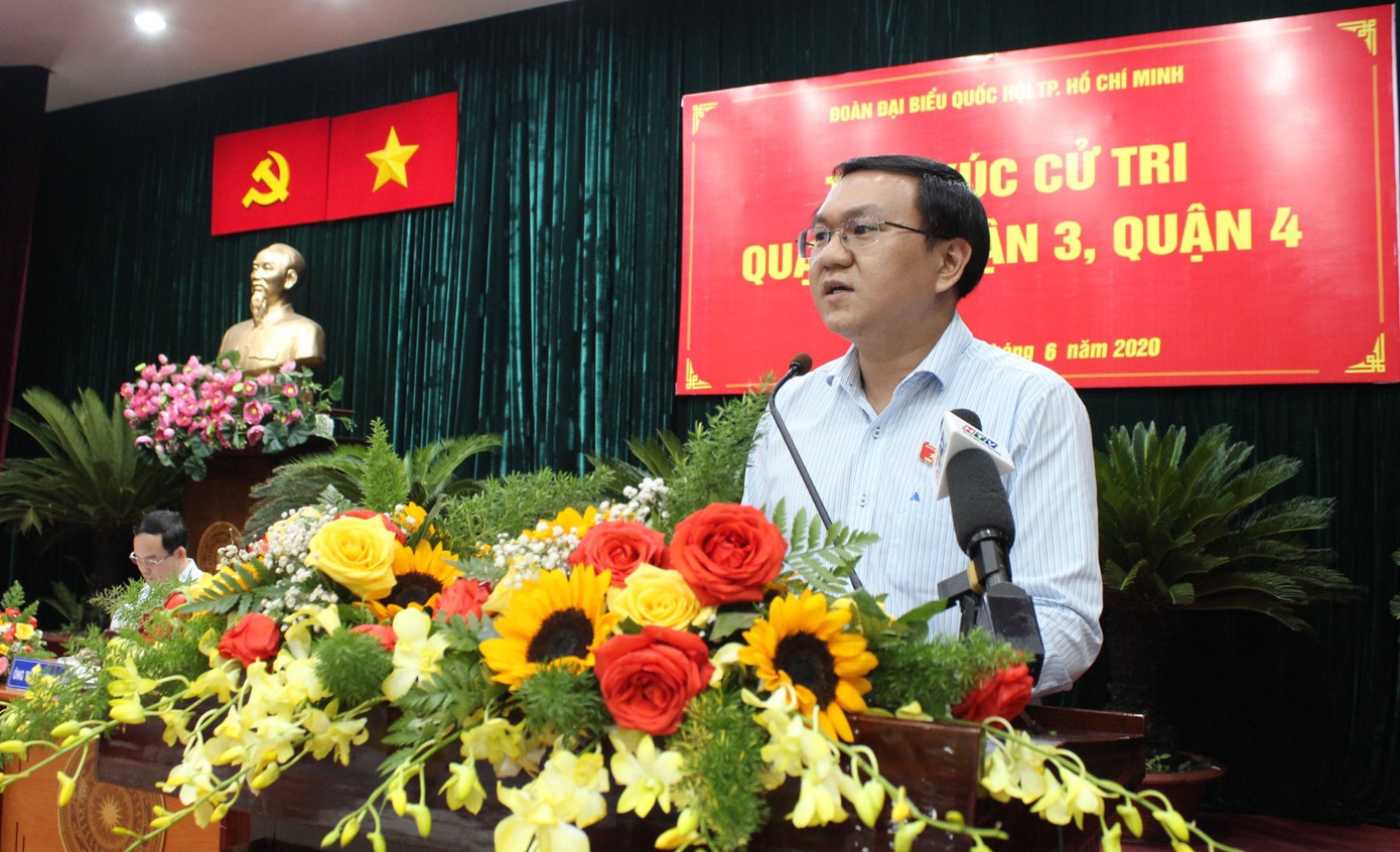 Nhiều lãnh đạo ở TPHCM được chấp thuận nghỉ hưu trước tuổi ảnh 2