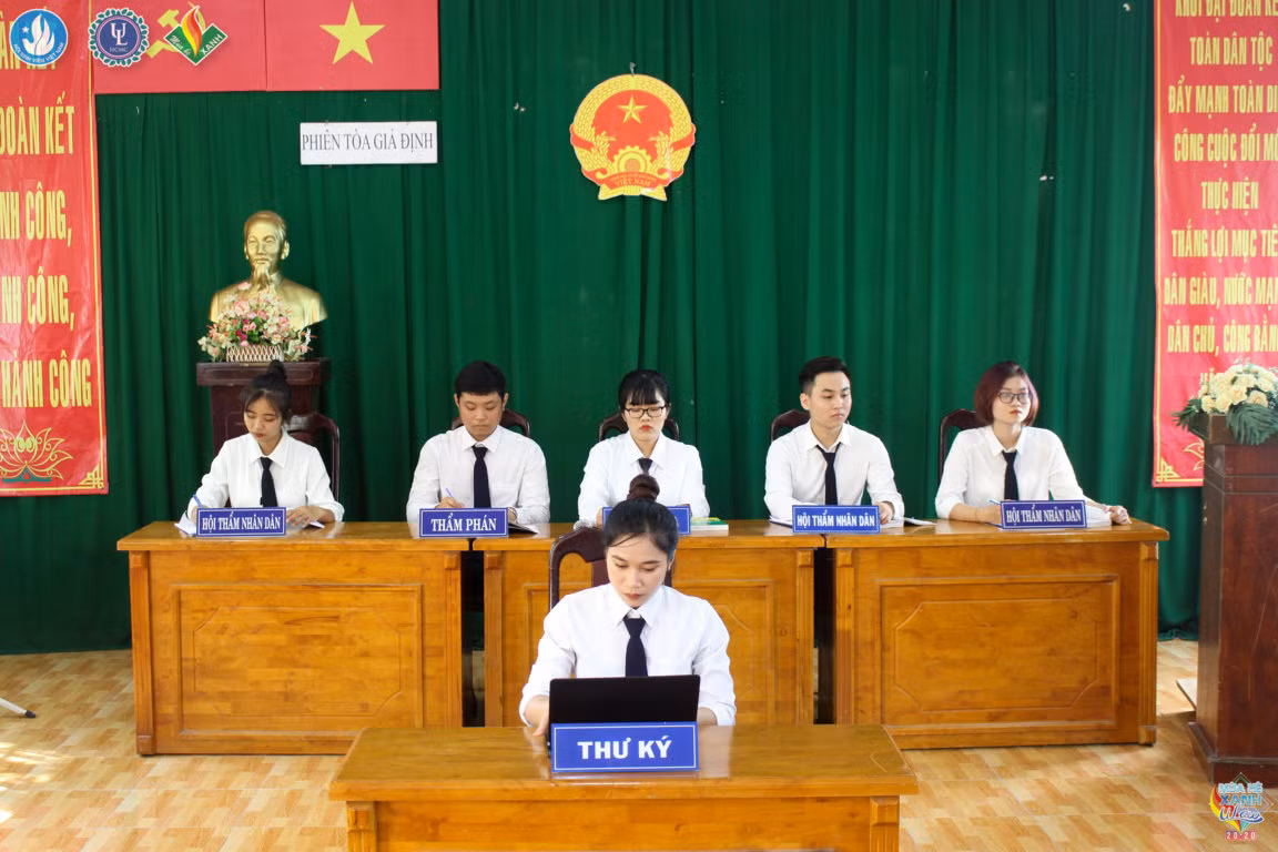 Sinh viên trường ĐH Luật TP. HCM gieo mầm yêu thương “Mùa Hè Xanh” ảnh 2