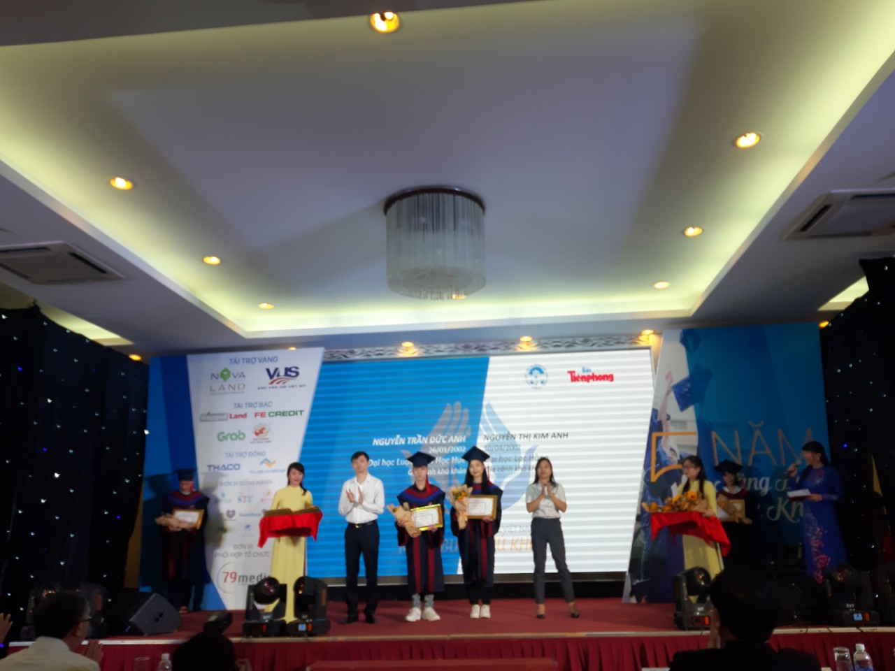Học bổng “Nâng bước thủ khoa 2020”: Tiếp thêm lửa động lực cho 85 tân sinh viên ảnh 2