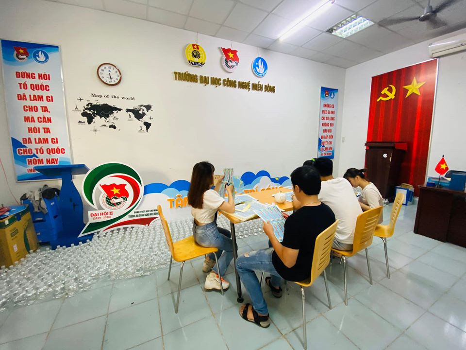 Sản xuất nước rửa tay tặng các trường mầm non ảnh 9