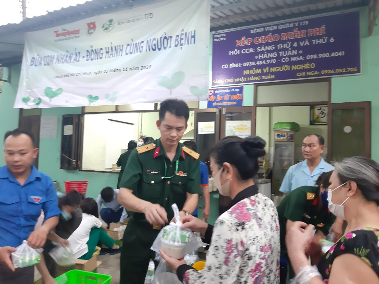 Những suất cháo nghĩa tình ảnh 1