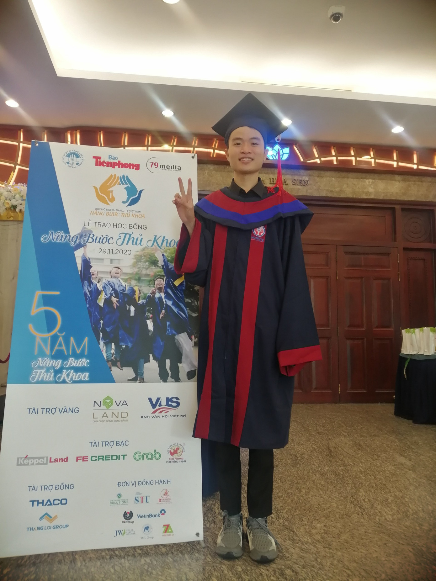 Ước mơ nghề giáo của cậu sinh viên dân tộc Tày ảnh 3