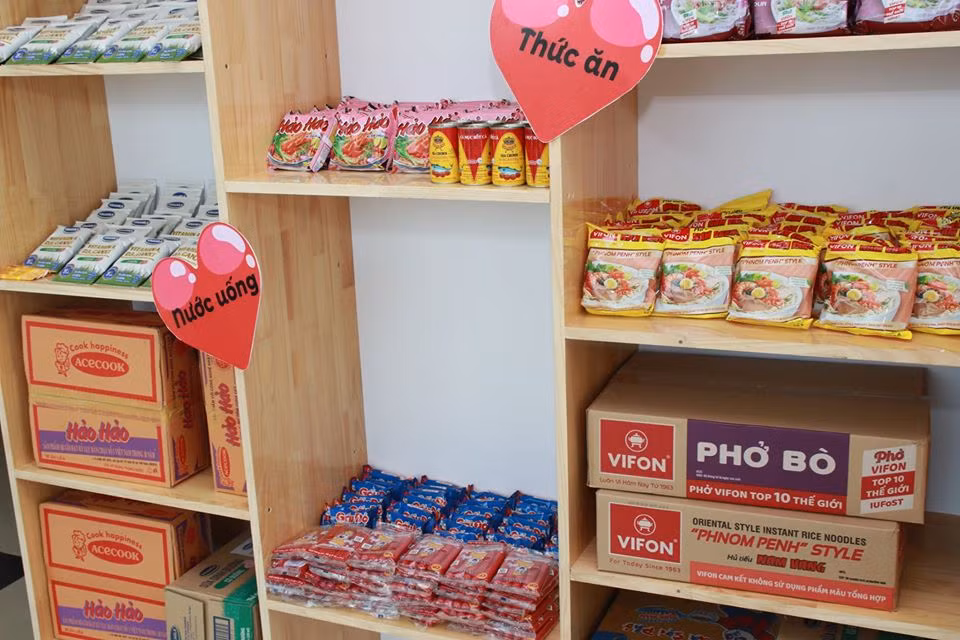 Trường ĐH Y Dược TP. HCM: “Góc chia sẻ” nhu yếu phẩm, giáo trình miễn phí cho sinh viên ảnh 8