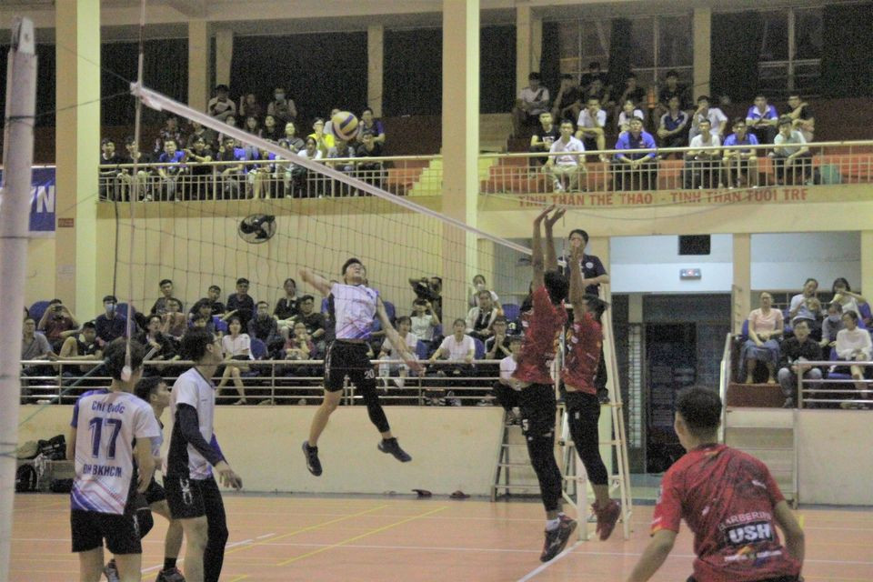 Tìm ra đội Quán quân “Giải bóng chuyền sinh viên TP.HCM 2020“ ảnh 5