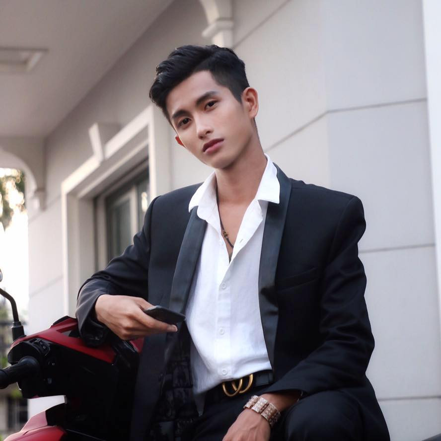 Nguyễn Trí Ngân, trưởng Ban tổ chức chương trình đêm nhạc gây quỹ ủng hộ đồng bào miền Trung "Sẽ đến cùng Ban Mai". Tổ chức đêm nhạc gây quỹ ủng hộ đồng bào miền Trung ảnh 2