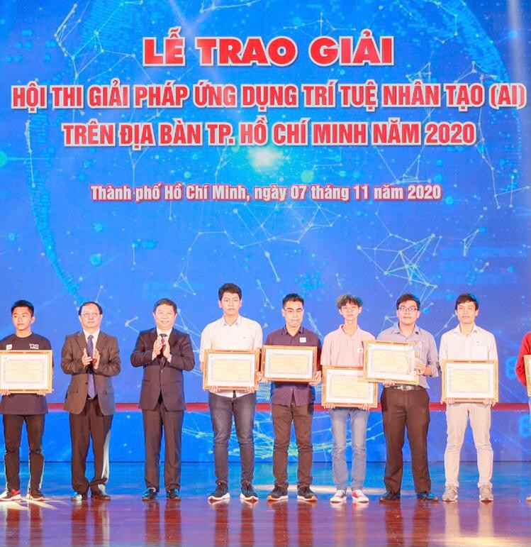 Anh chàng công nghệ tài năng ảnh 3