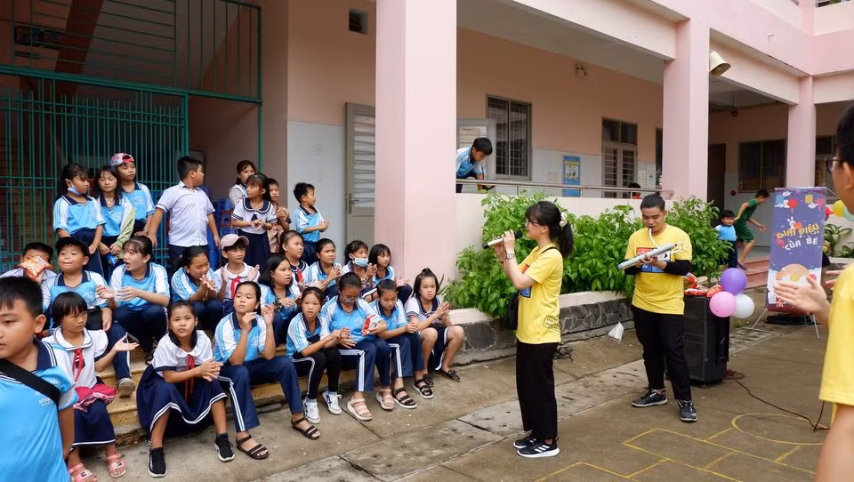 Mang Trung Thu đến trẻ em vùng xa ảnh 6