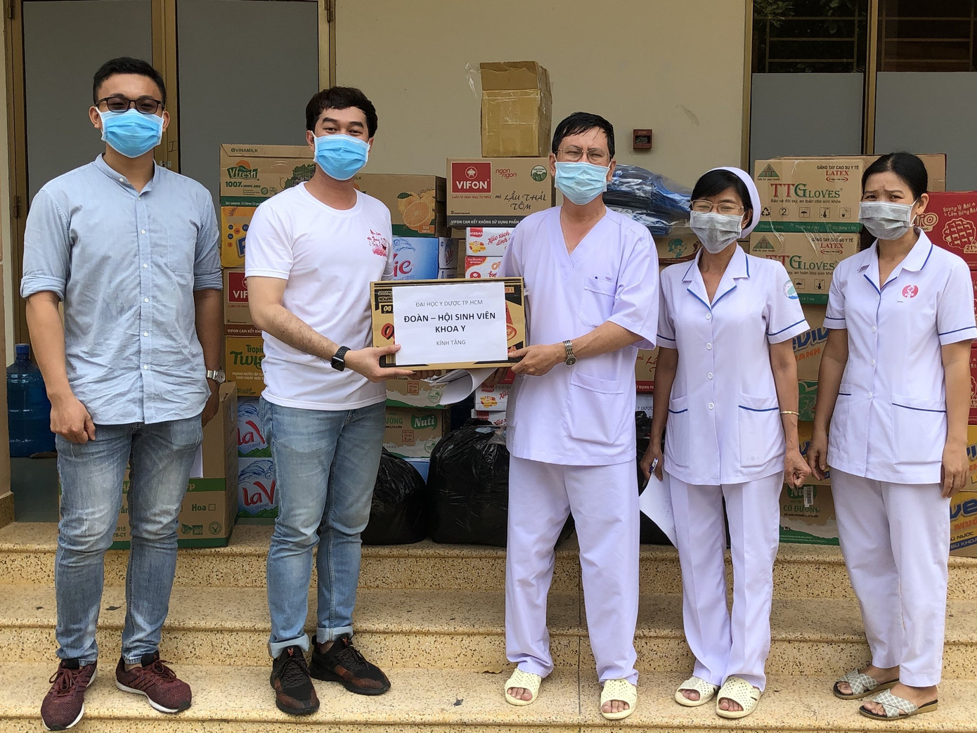 Cú đúp giải thưởng của TS.BS.Phạm Lê Duy ảnh 2