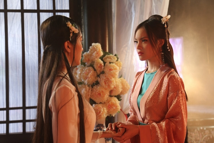 Nữ sinh viên chi 2 tỷ đồng cho MV ca nhạc của mình ảnh 3