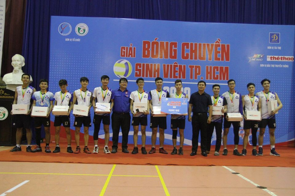 Tìm ra đội Quán quân “Giải bóng chuyền sinh viên TP.HCM 2020“ ảnh 9