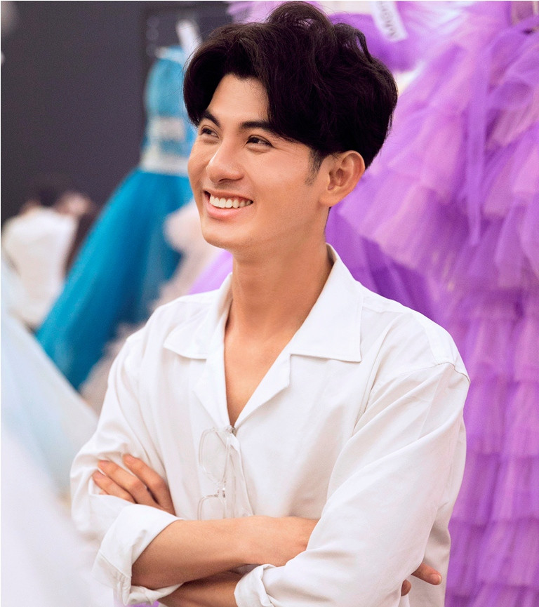 Chàng thiết kế trẻ tài năng có gương mặt baby và nụ cười tỏa nắng ảnh 1