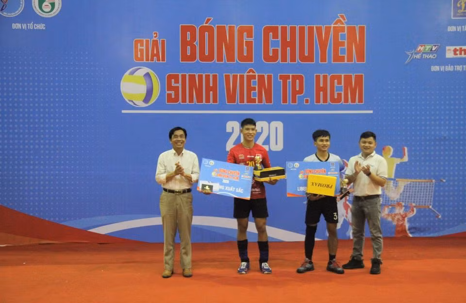 Tìm ra đội Quán quân “Giải bóng chuyền sinh viên TP.HCM 2020“ ảnh 11