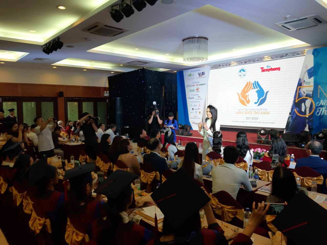 Học bổng “Nâng bước thủ khoa 2020”: Tiếp thêm lửa động lực cho 85 tân sinh viên ảnh 9