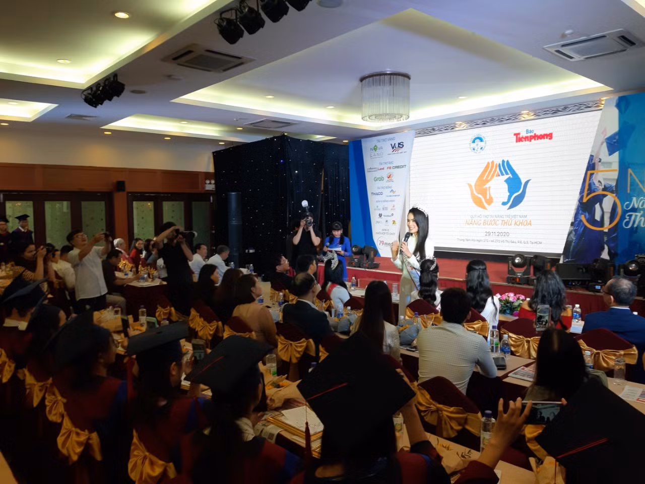 Học bổng “Nâng bước thủ khoa 2020”: Tiếp thêm lửa động lực cho 85 tân sinh viên ảnh 9