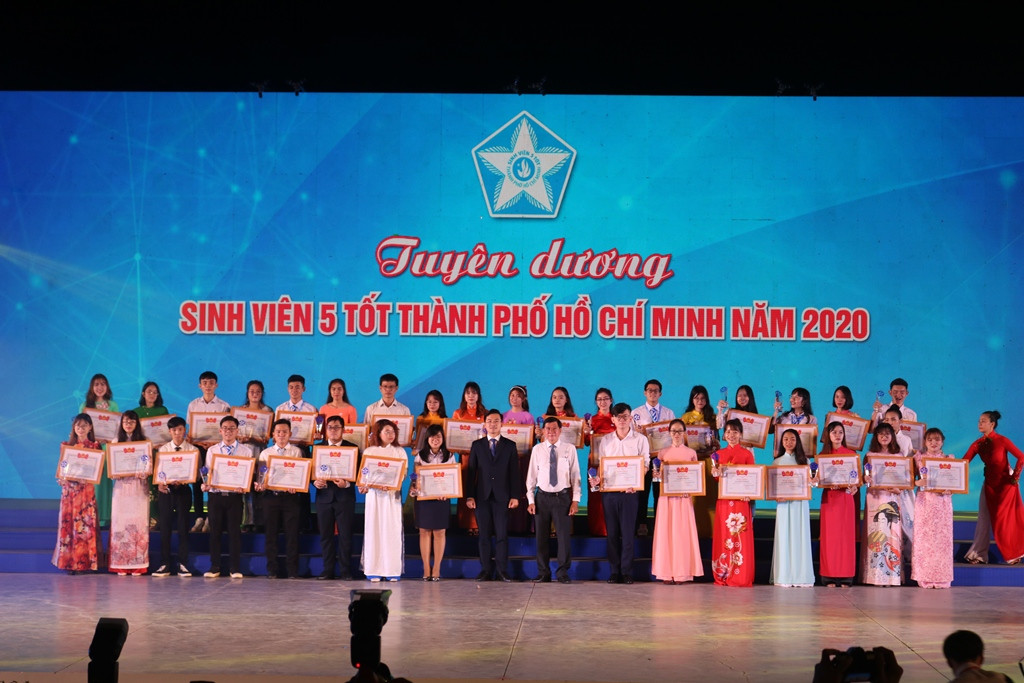 Chị Phan Thị Thanh Phương tái đắc cử Chủ tịch Hội Sinh viên TP. HCM ảnh 2