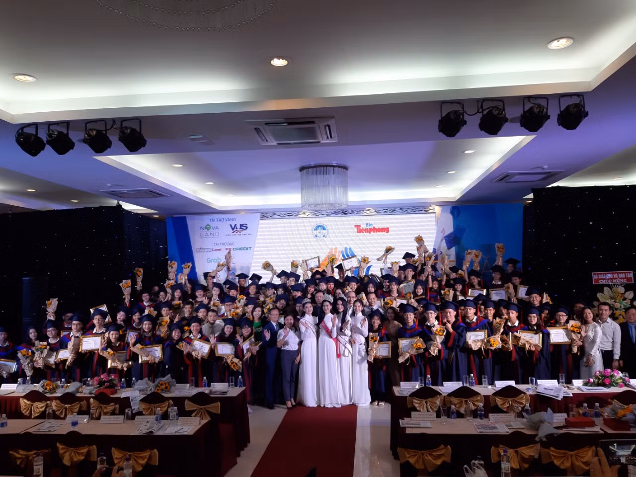 Học bổng “Nâng bước thủ khoa 2020”: Tiếp thêm lửa động lực cho 85 tân sinh viên ảnh 1