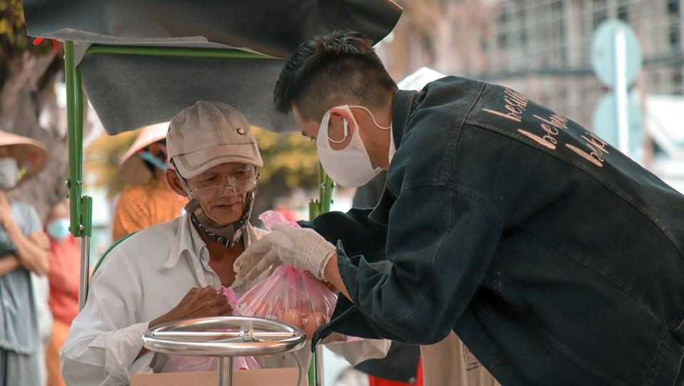 Thực hiện “Điều ước” cho người nghèo ảnh 2