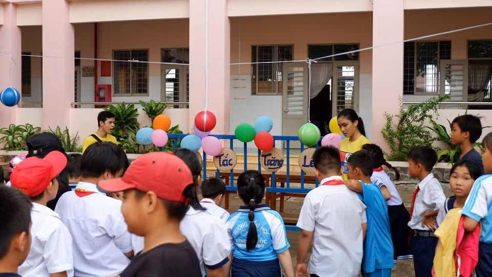 Mang Trung Thu đến trẻ em vùng xa ảnh 13