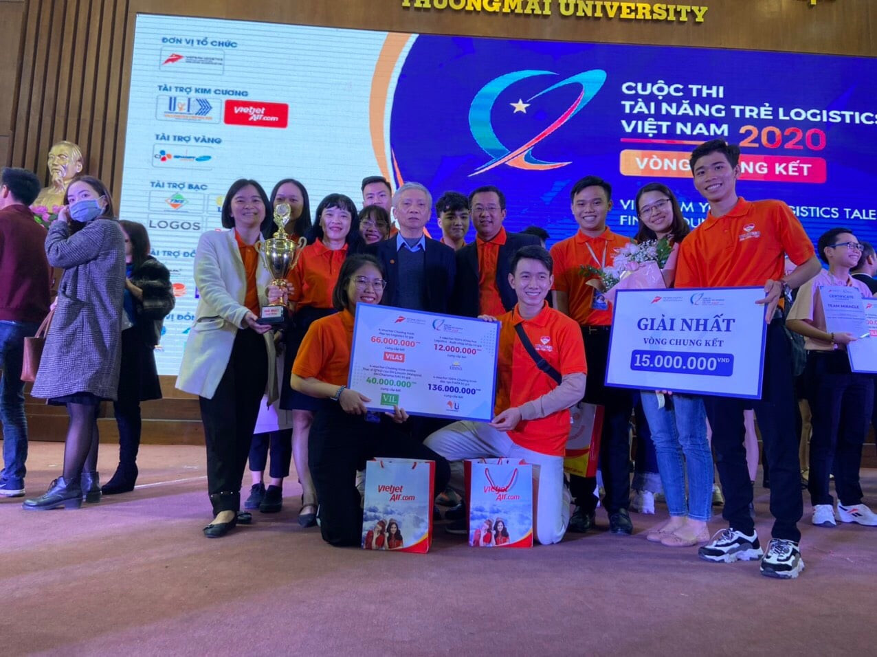 Gọi tên Quán quân cuộc thi “Tài năng trẻ Logistics Việt Nam” ảnh 1