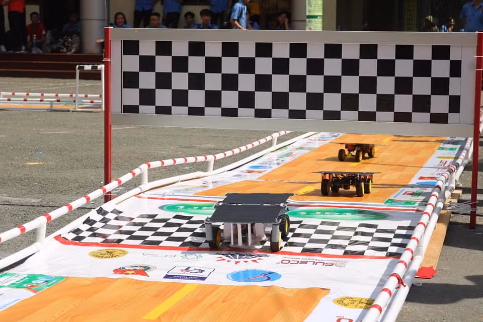 Sôi động cuộc thi “Solar Car Challenge lần 3 năm 2020” ảnh 4