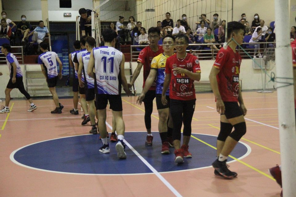 Tìm ra đội Quán quân “Giải bóng chuyền sinh viên TP.HCM 2020“ ảnh 2