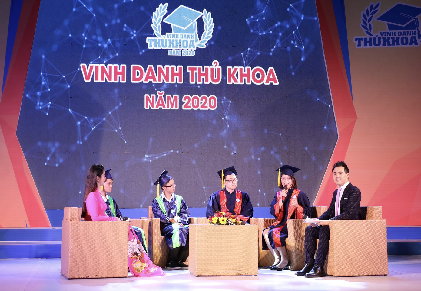 Hội Sinh viên TP. HCM vinh danh 60 thủ khoa ảnh 2