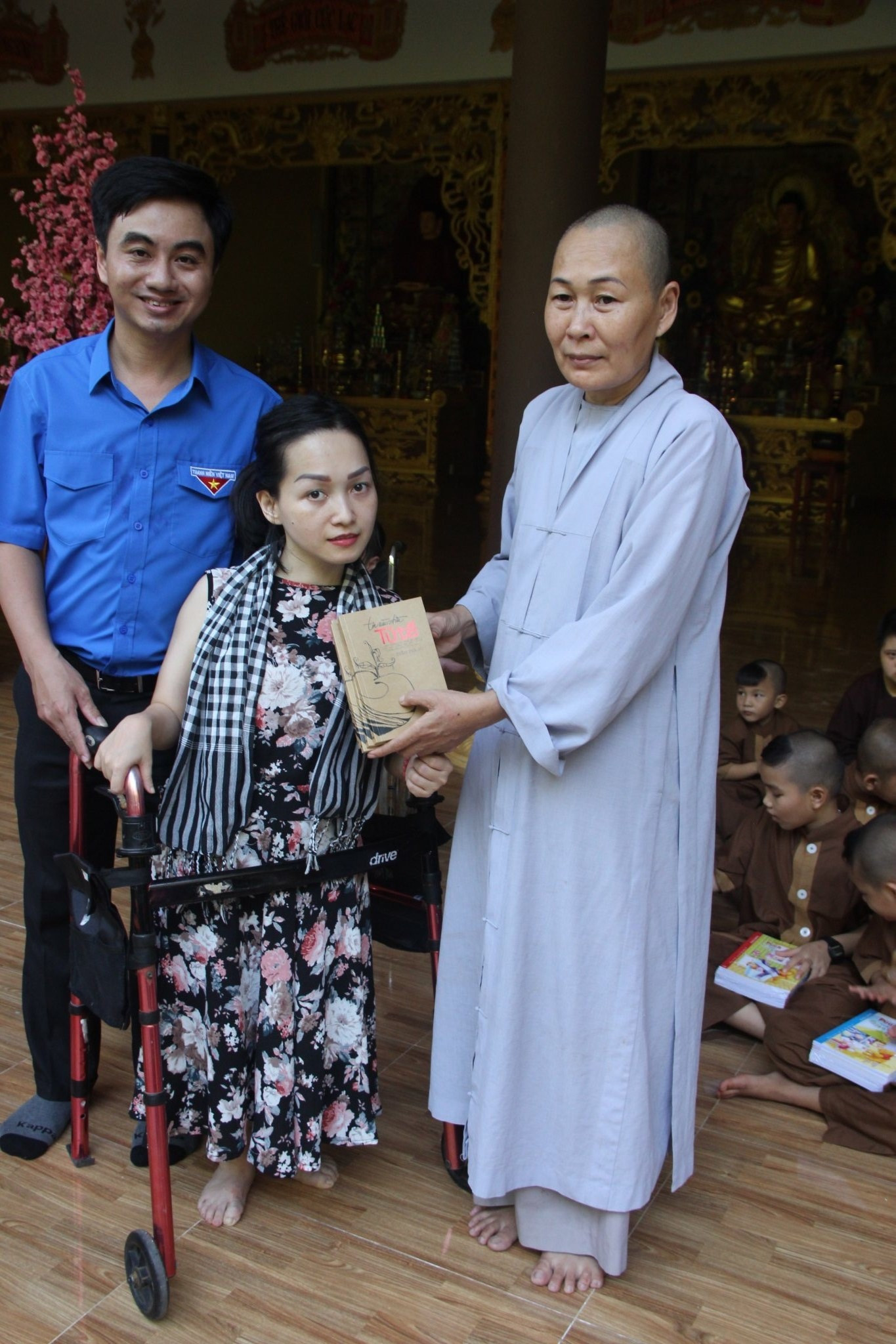 “Ấm áp nghĩa tình biên giới” ảnh 4