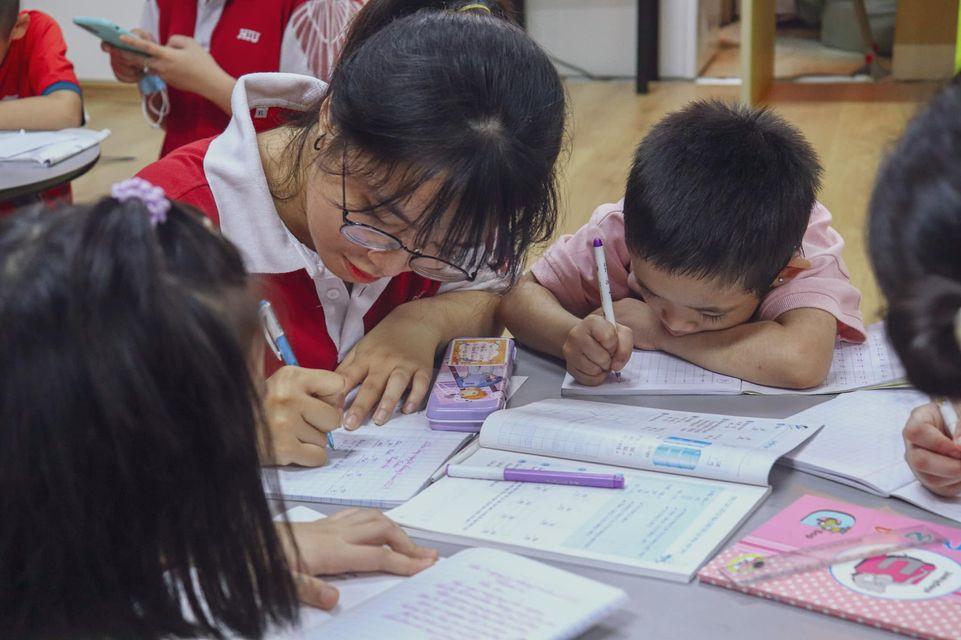 Những “thầy cô áo xanh” ảnh 2