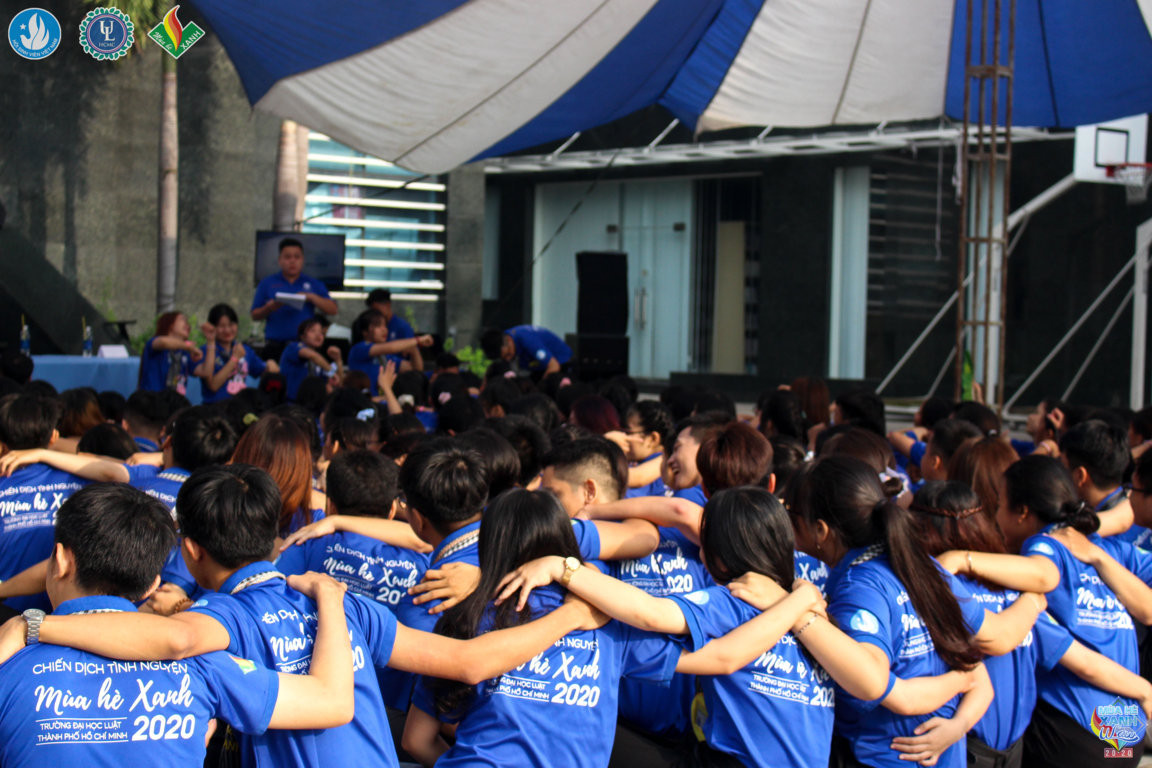 Sinh viên trường ĐH Luật TP. HCM gieo mầm yêu thương “Mùa Hè Xanh” ảnh 7