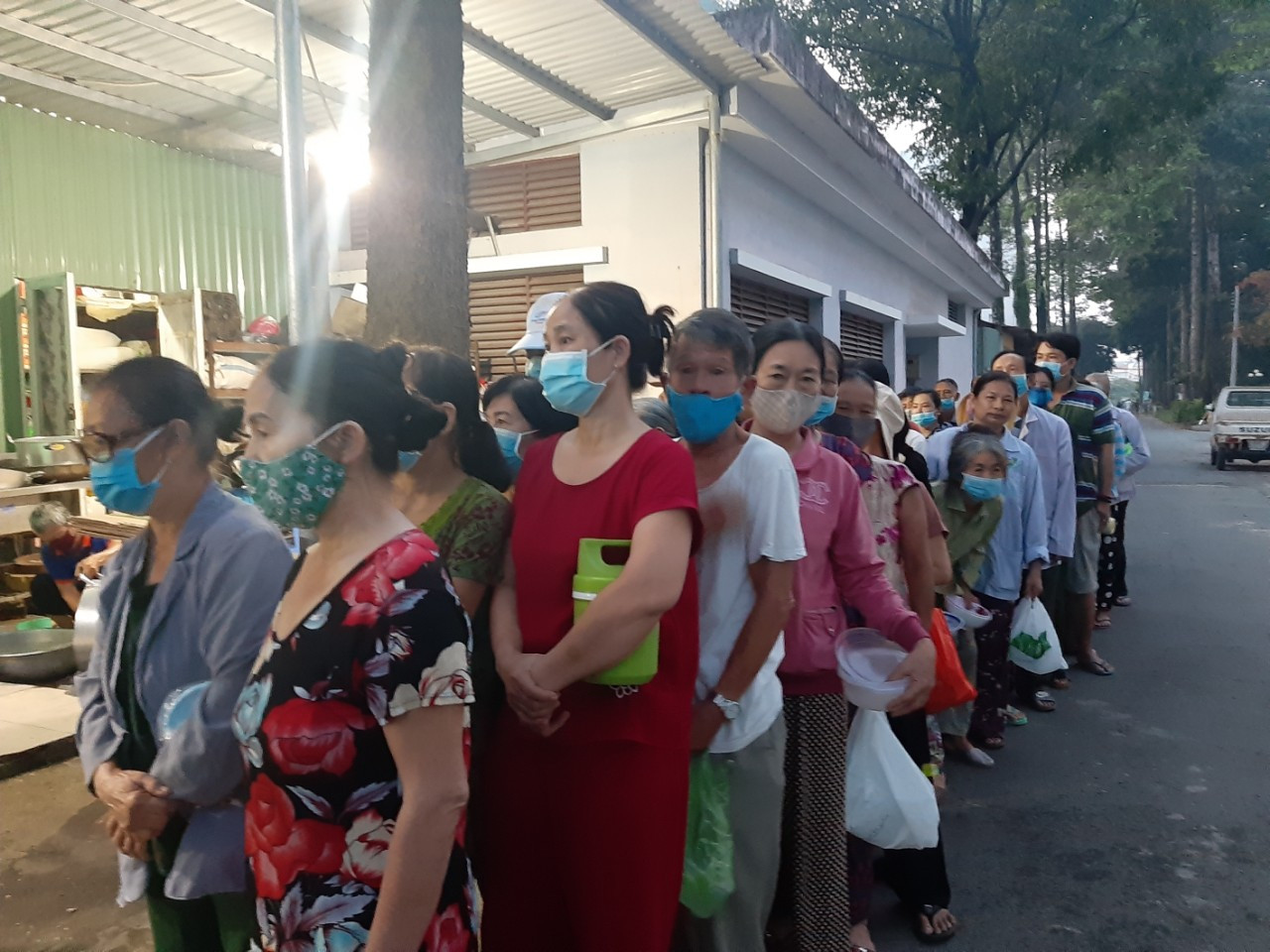 Những suất cháo nghĩa tình ảnh 7