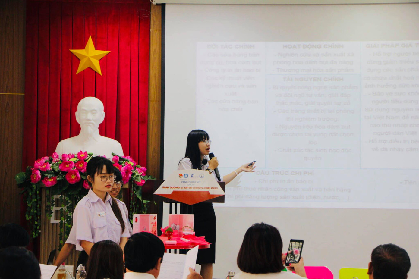  Bình Dương trao gần 200 triệu đồng bảo trợ cho sinh viên có ý tưởng khởi nghiệp xuất sắc ảnh 12