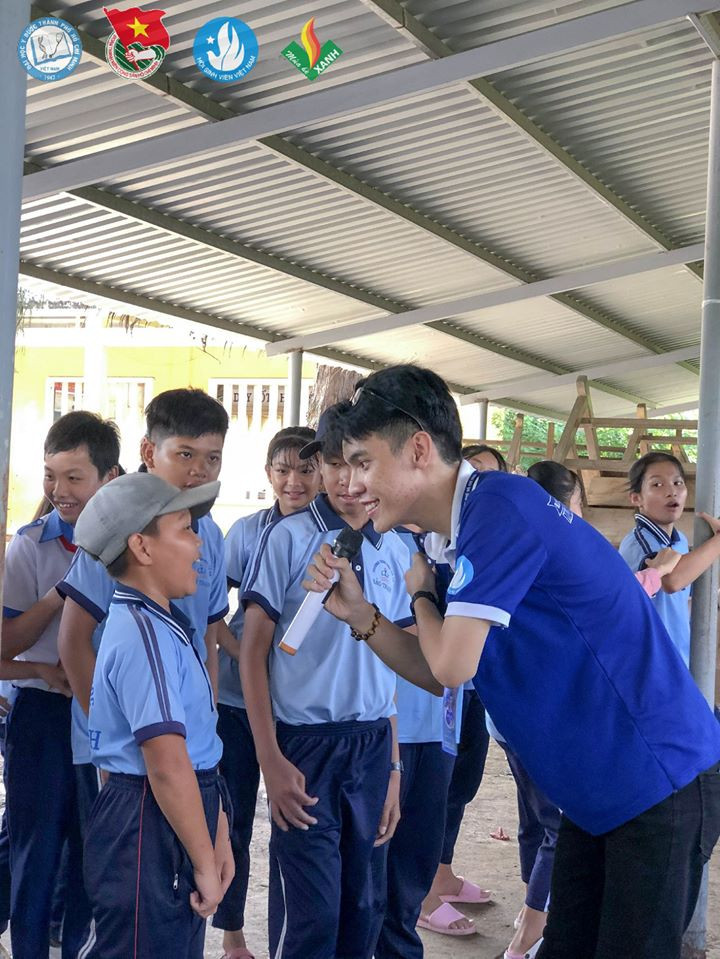 Sinh viên tình nguyện ĐH Y - Dược TP. HCM khám, phát thuốc miễn phí cho người dân Bến Tre ảnh 17