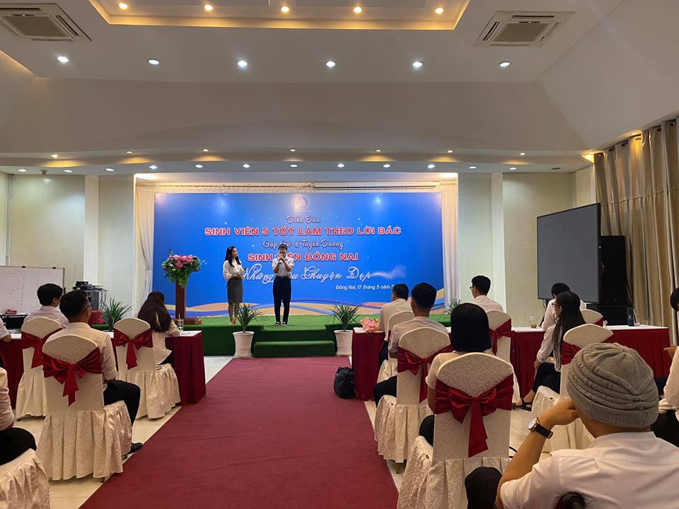 Liên hoan “Sinh viên 5 tốt làm theo lời Bác” tỉnh Đồng Nai ảnh 13