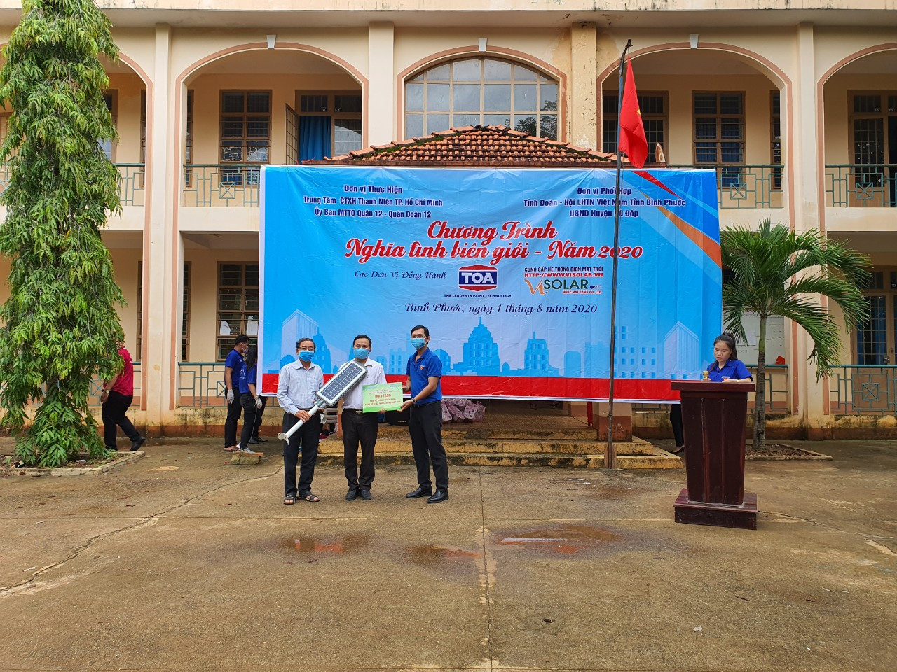 Ấm áp “Nghĩa tình biên giới” tại huyện Bù Đốp, tỉnh Bình Phước ảnh 1