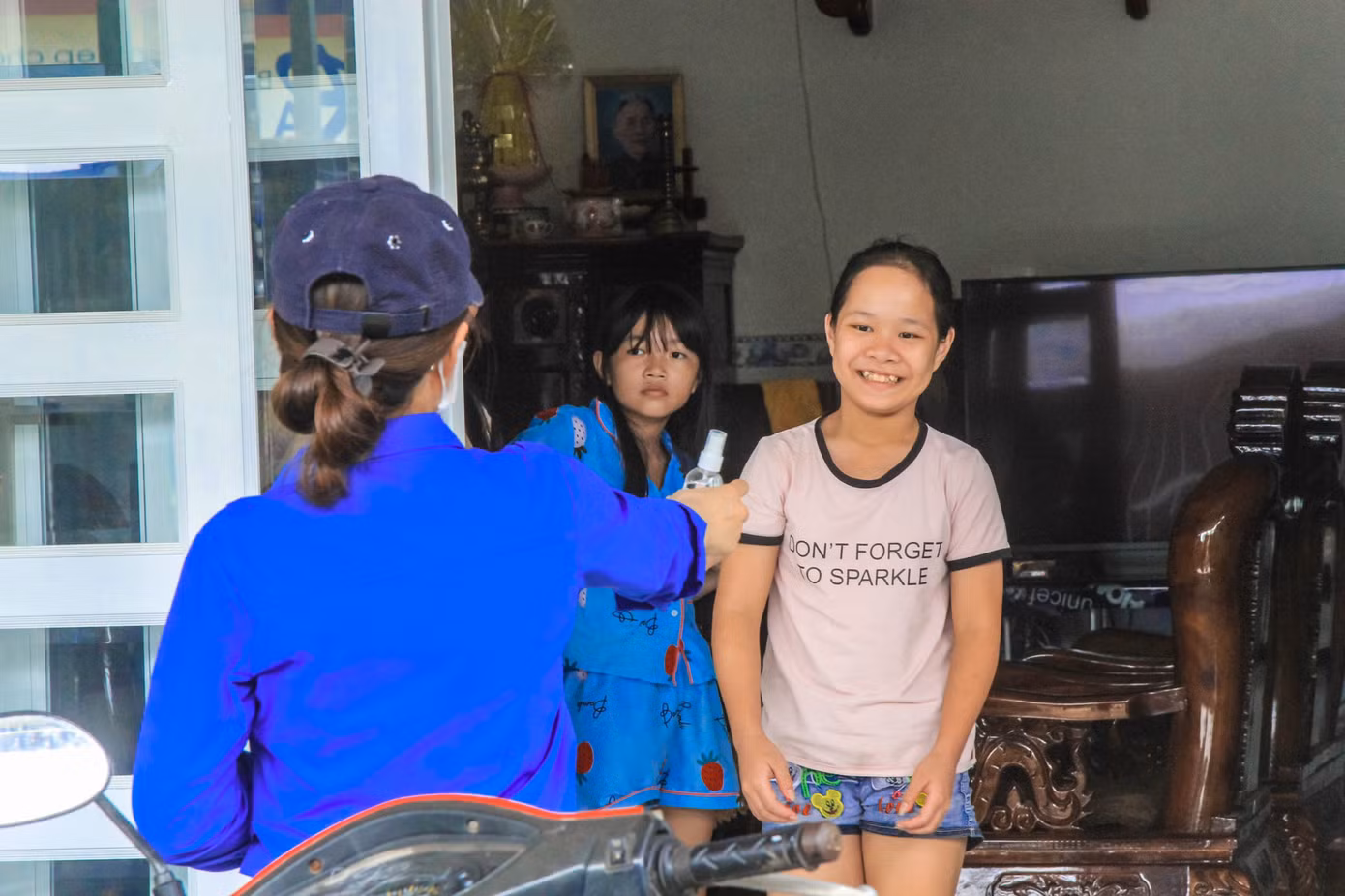 Tuổi trẻ ĐH Công nghệ Miền Đông tích cực chung tay đẩy lùi COVID-19 ảnh 12