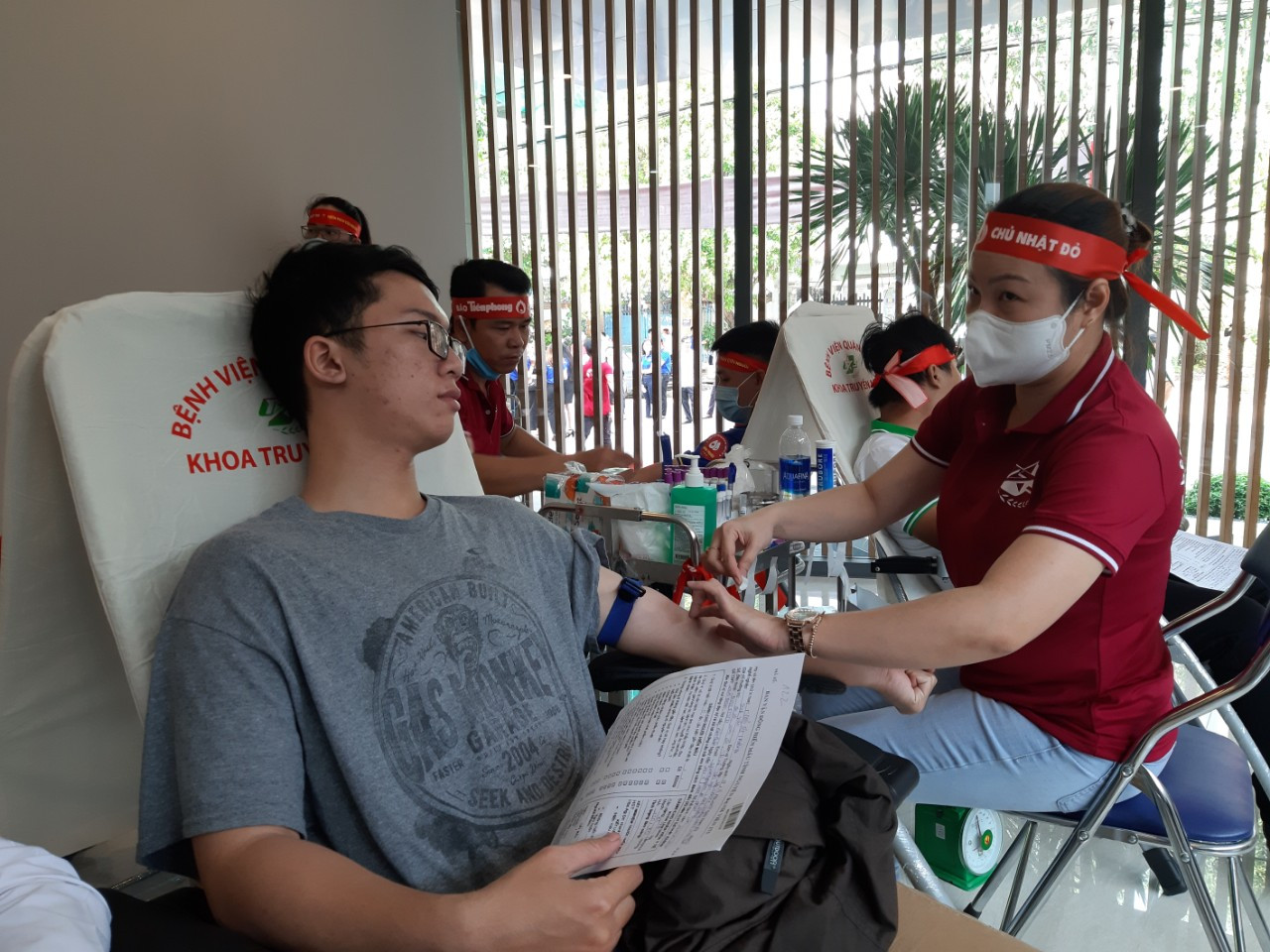 Tưng bừng ngày hội hiến máu “Chủ Nhật Đỏ” lần thứ XII, tại Bình Dương ảnh 4