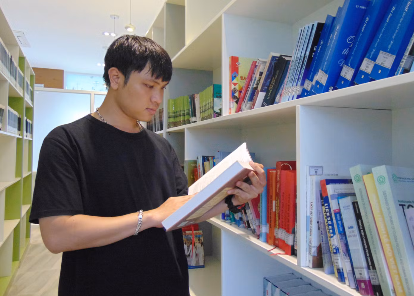 “Đừng bỏ học vì thiếu tiền” ảnh 1