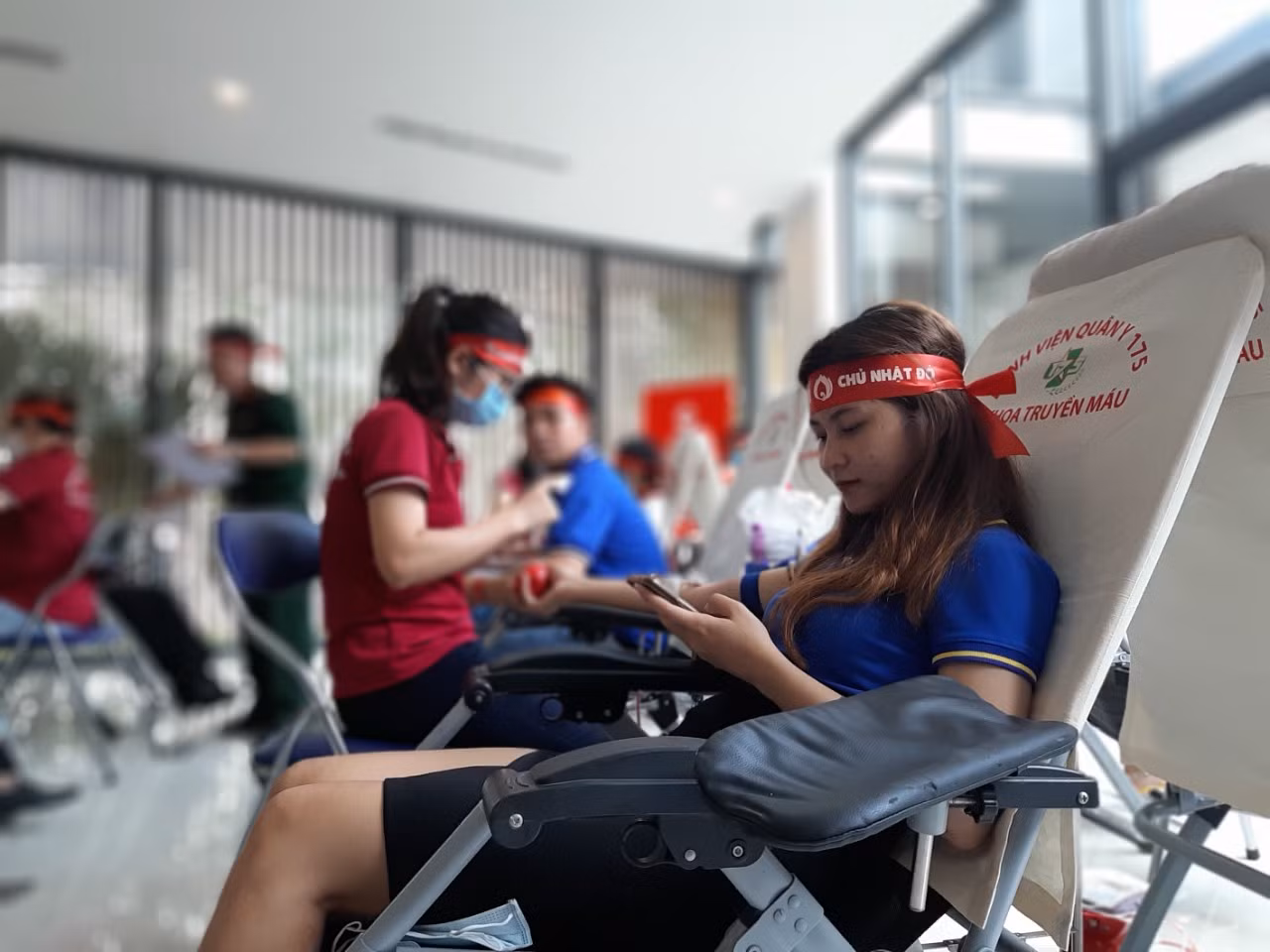 Tưng bừng ngày hội hiến máu “Chủ Nhật Đỏ” lần thứ XII, tại Bình Dương ảnh 16
