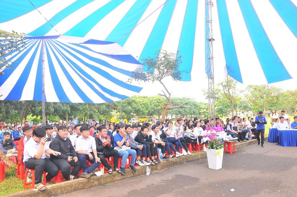 Sôi nổi “Liên hoan các CLB, đội, nhóm tiếng Anh tỉnh Đồng Nai“ ảnh 4