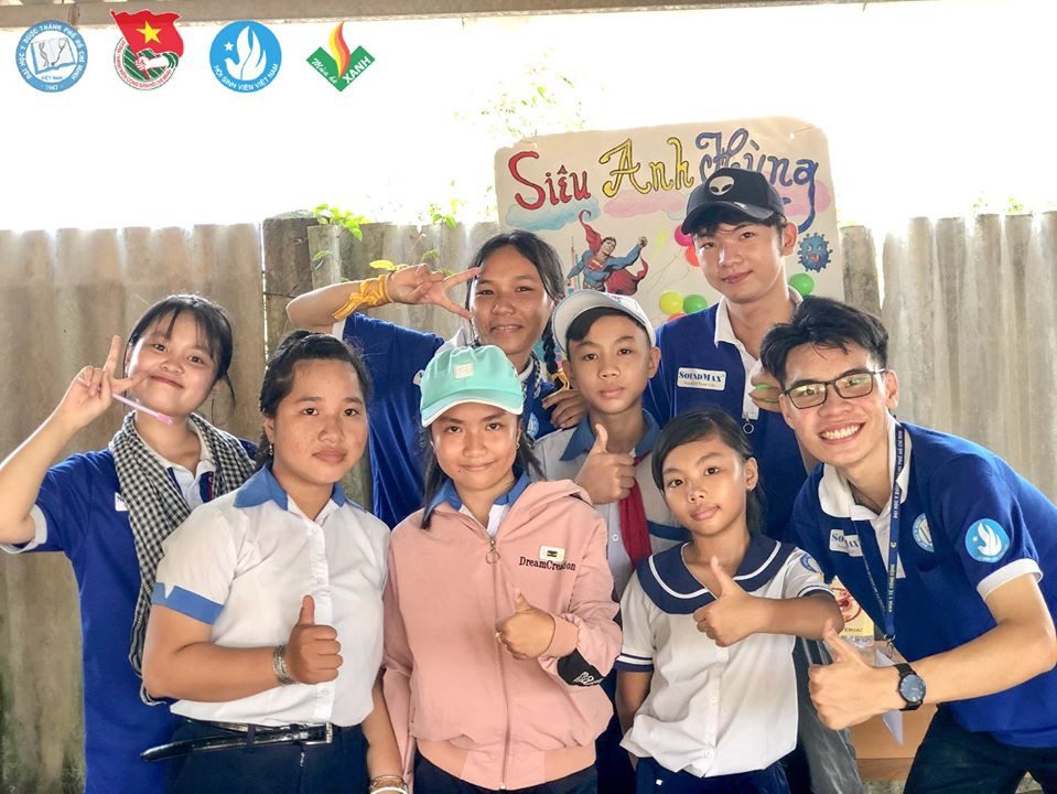 Sinh viên tình nguyện ĐH Y - Dược TP. HCM khám, phát thuốc miễn phí cho người dân Bến Tre ảnh 15