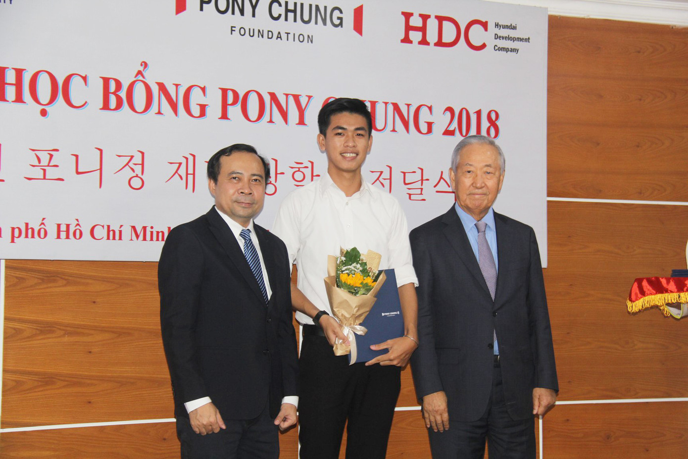 Chàng thủ lĩnh sinh viên “Sao Tháng Giêng” ảnh 2